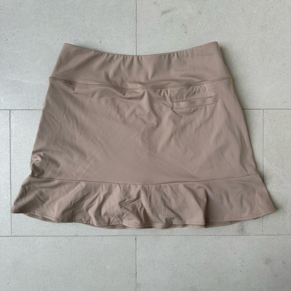 Super stretchy tan color golf/tennis/pickleball skirt Size Large - Picture 4 of 6